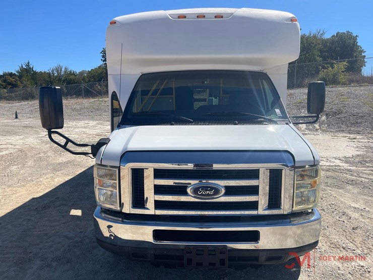 ford-e450-image-8