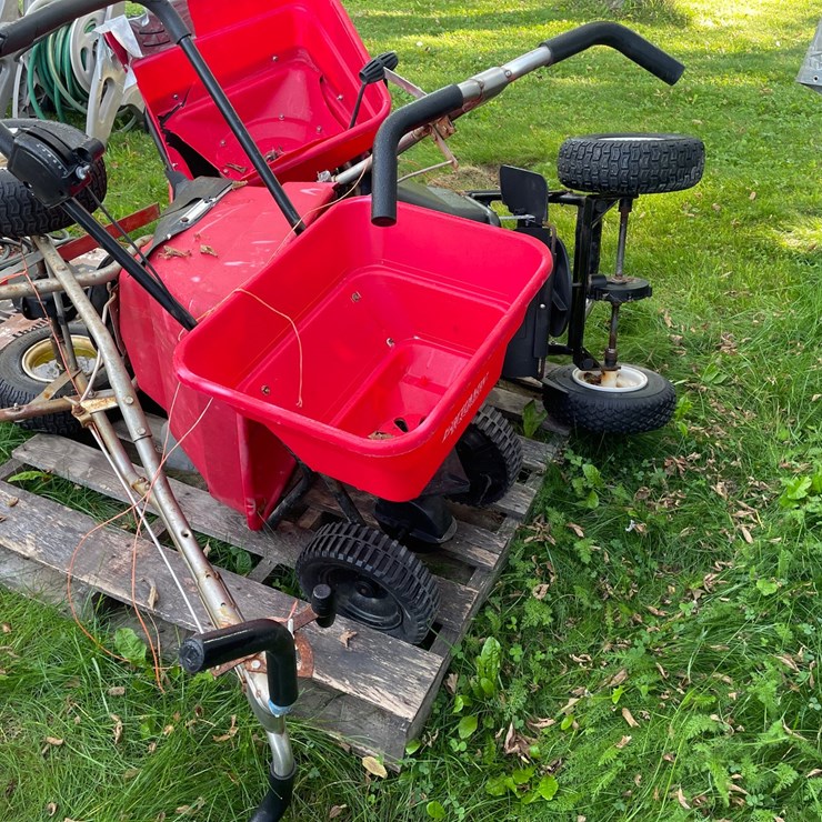 #3235 • (4) Spreaders