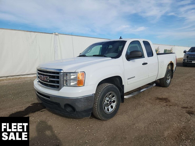 2013-gmc-sierra-1500-image-1
