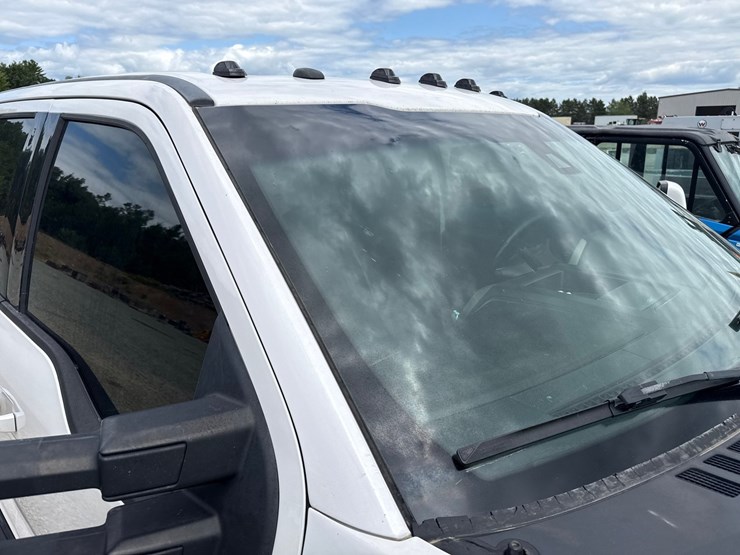 2017-ford-f350-image-16