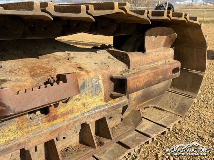 jcb-js220-lc-image-24