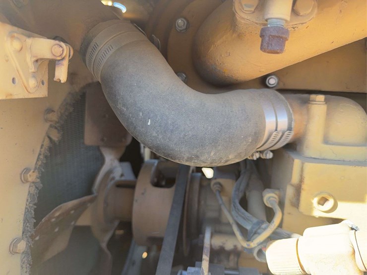 caterpillar-d4d-image-25
