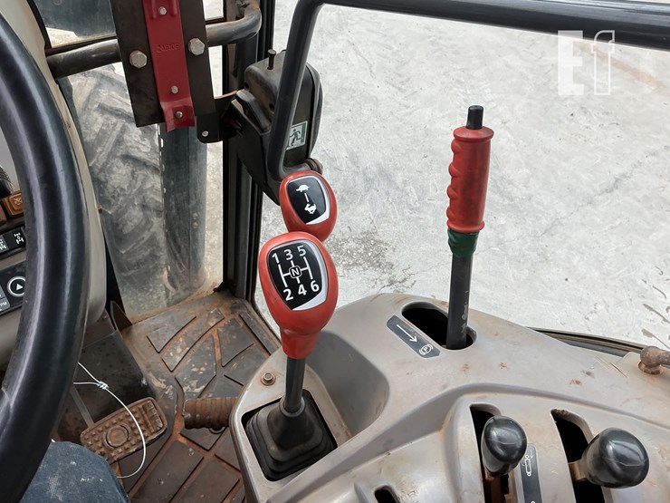 2019-kubota-m5n-091-image-13