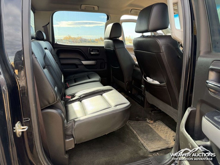 2017-chevrolet-silverado-2500hd-lt-image-25