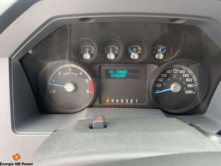 2014-ford-f550-xlt-image-25
