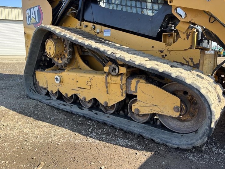 2021-caterpillar-299d3-image-19