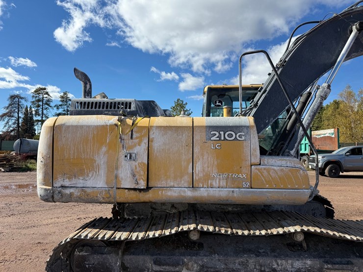 deere-210g-lc-image-30