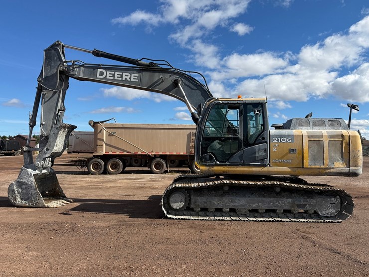 deere-210g-lc-image-2