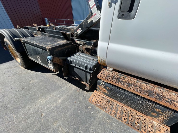 2013-ford-f750-image-47