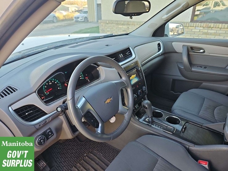 2016-chevrolet-traverse-image-17