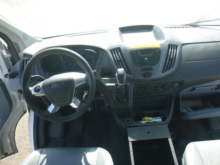 2017-ford-transit-image-9