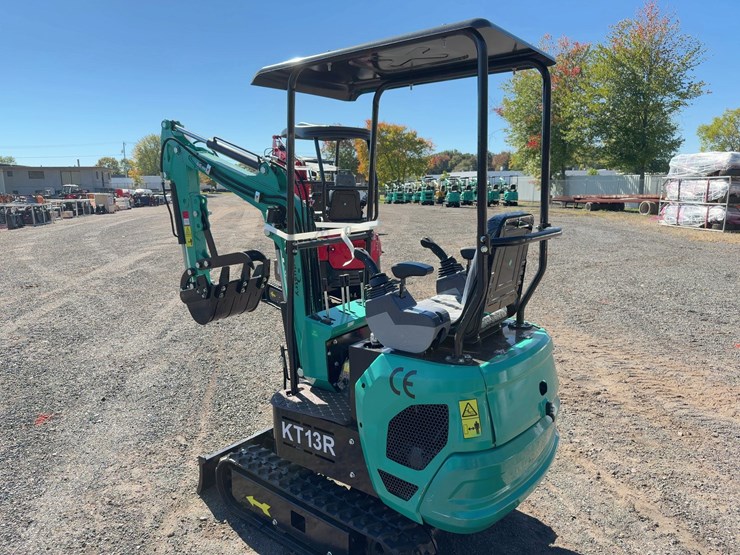 cfg-industrial-kt13r-mini-excavator-image-4