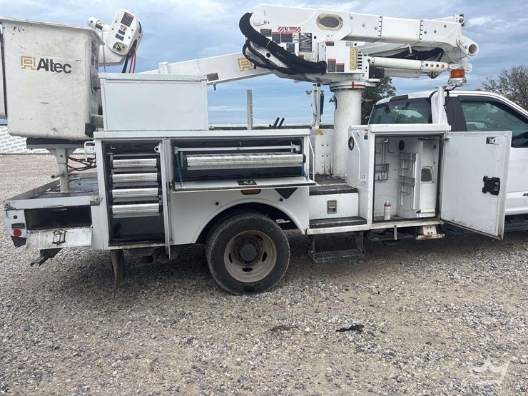 2019-ford-f550-image-23