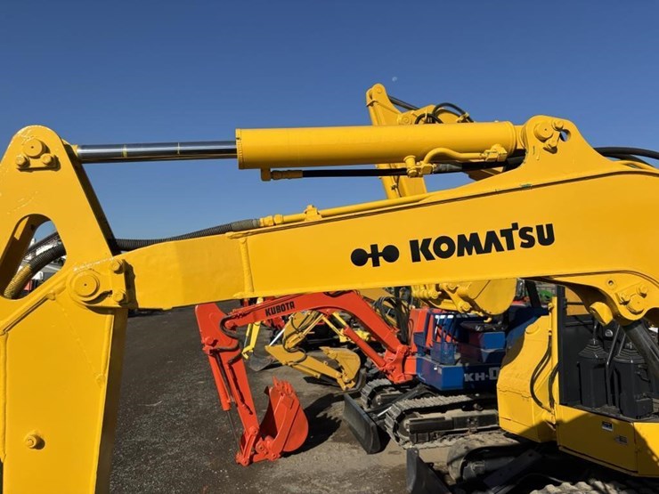 komatsu-pc30mr-1-image-13