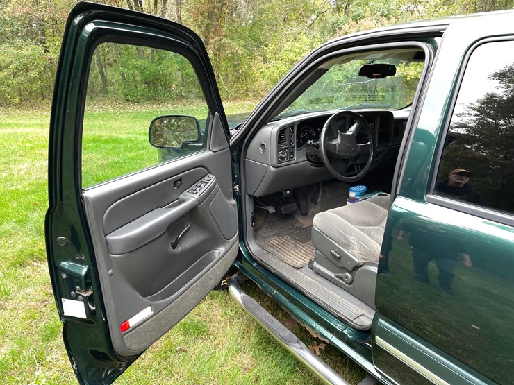 2005-chevrolet-1500-image-61