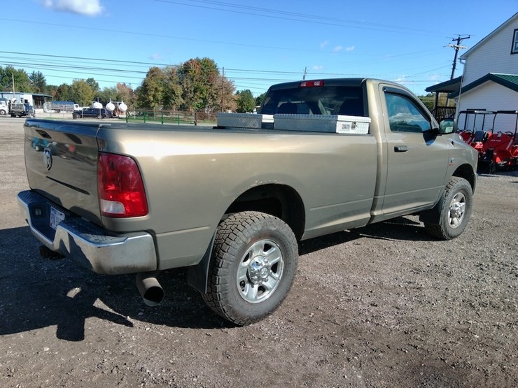 2014-dodge-2500-image-5