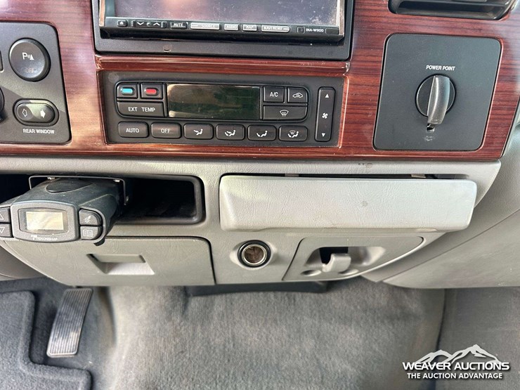 2005-ford-f350-image-22