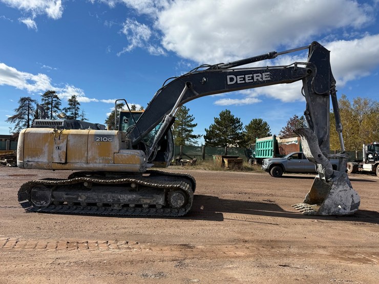 deere-210g-lc-image-6