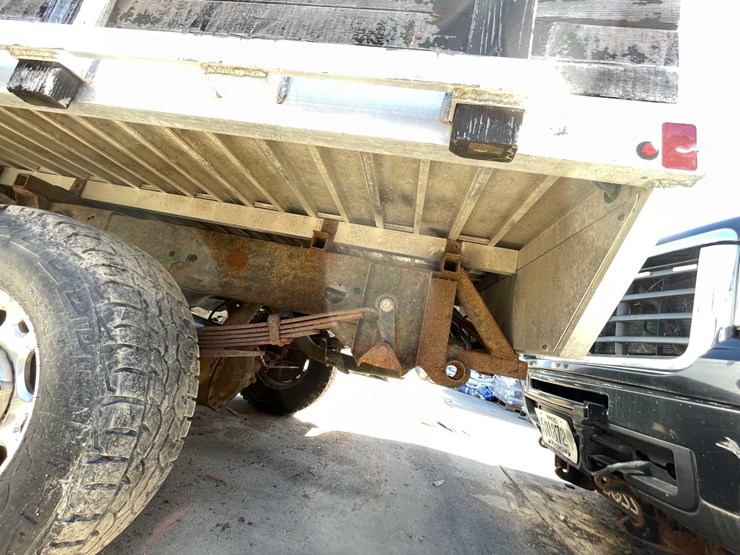 2004-gmc-2500hd-image-83