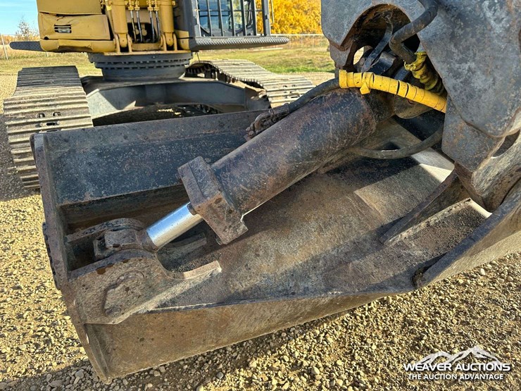 komatsu-pc270-lc-6le-image-30