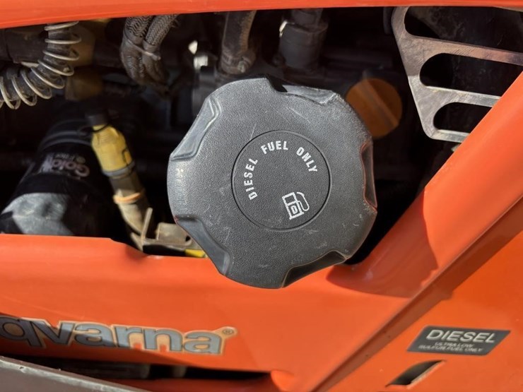 2020-husqvarna-fs-5000-walk-behind-concrete-saw-image-28
