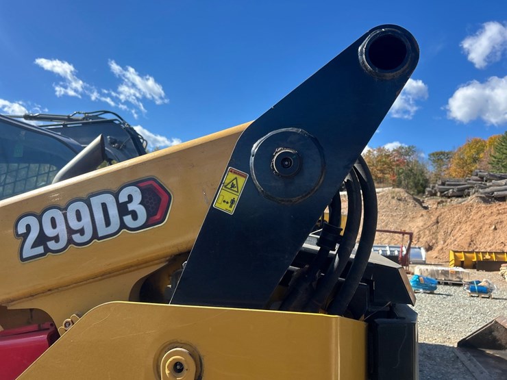 caterpillar-299d-image-24