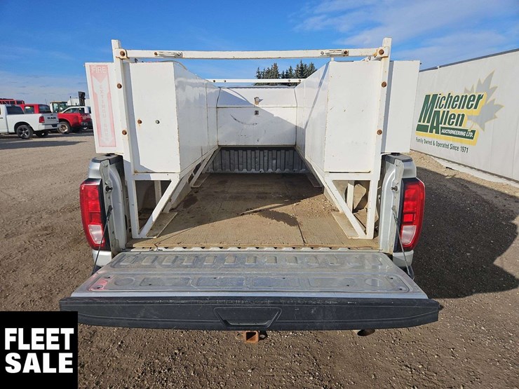 2020-gmc-sierra-3500hd-image-15