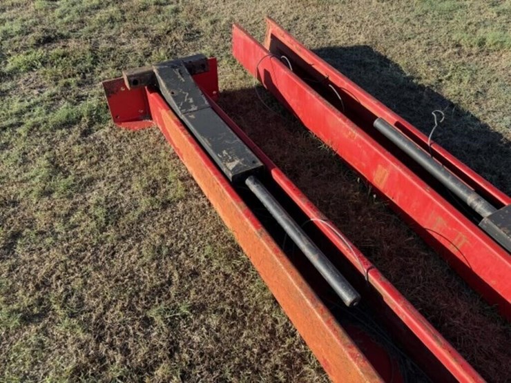 2-post-challenger-auto-lift-image-10