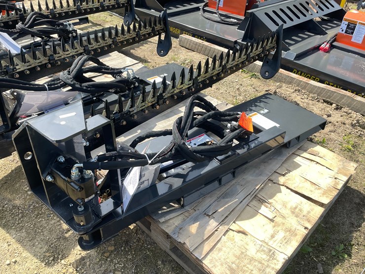 #2010-•-wolverine-skid-steer-sickle-bar-mower-attachment-image-4