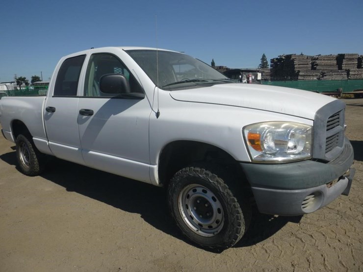 2007-dodge-ram-1500-image-3