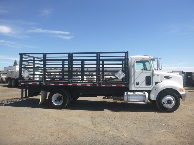 2023-peterbilt-337-image-7