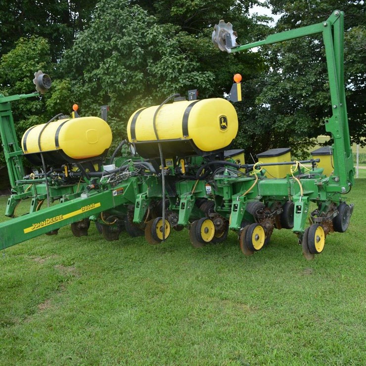 JOHN DEERE 1760NT