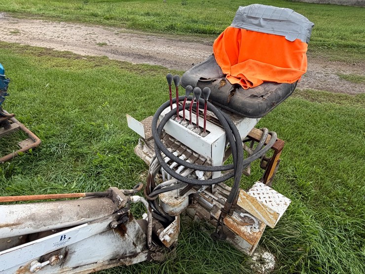 bobcat-700-image-2