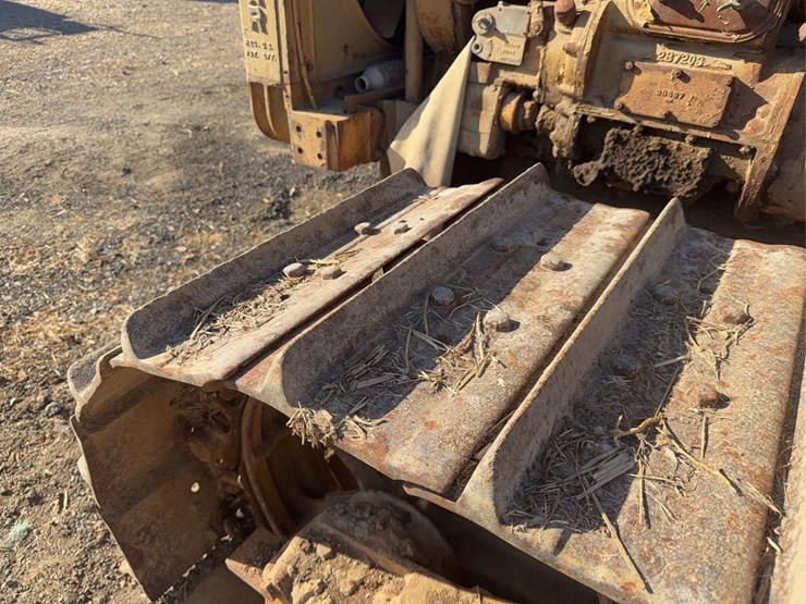 caterpillar-d7-image-12
