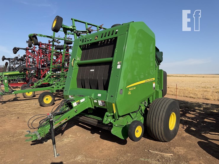 2019-john-deere-560m-image-2