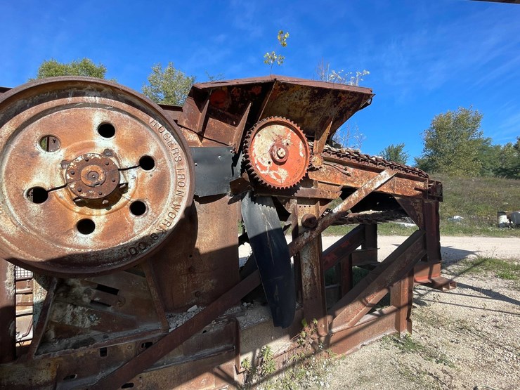 #321-•-rogers-iron-works-jaw-crusher-(west-bend,-wi)-image-25