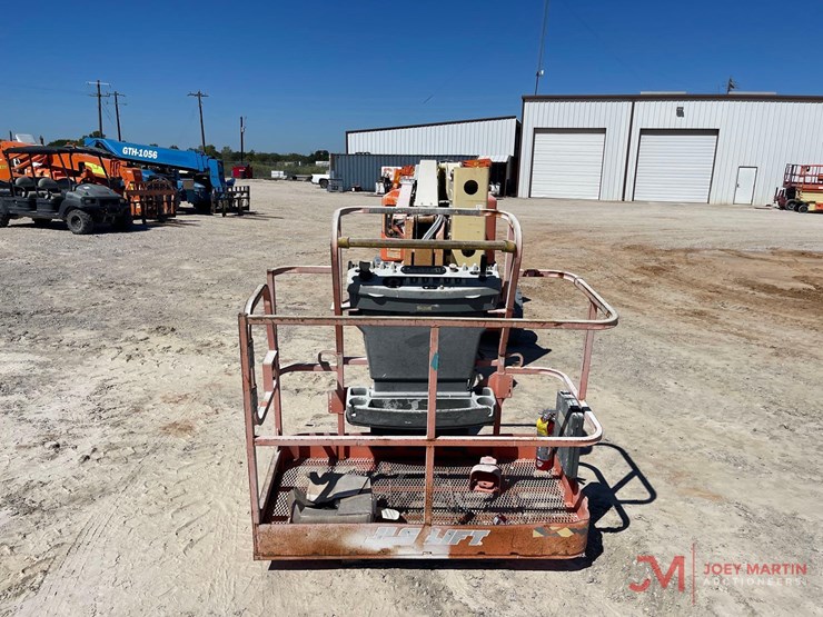 2018-jlg-e450aj-image-4