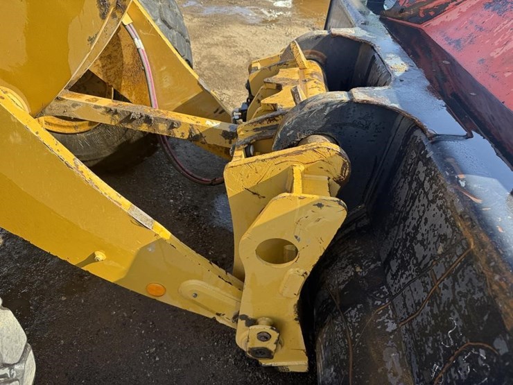 2018-caterpillar-930m-image-17