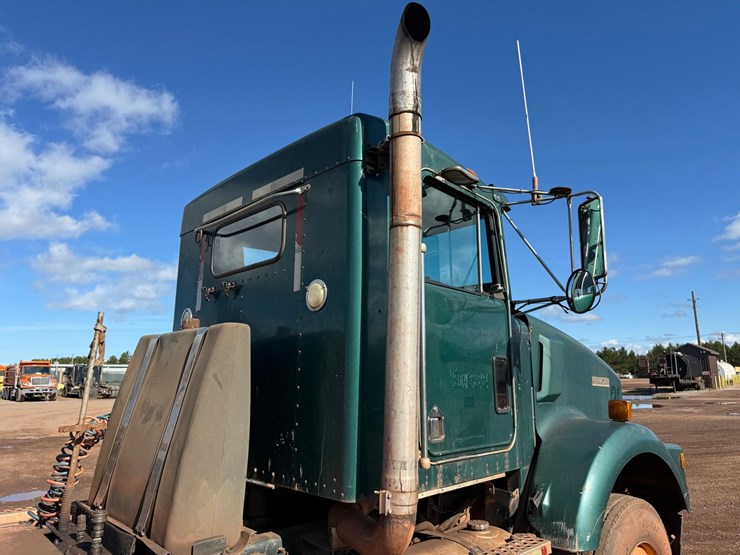 kenworth-t800-image-22