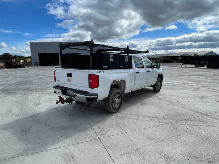 2016-chevrolet-2500-image-5