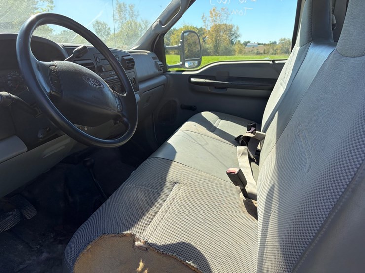 2006-ford-f350-image-10