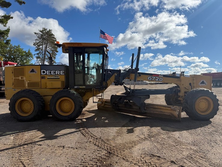 deere-672d-image-6