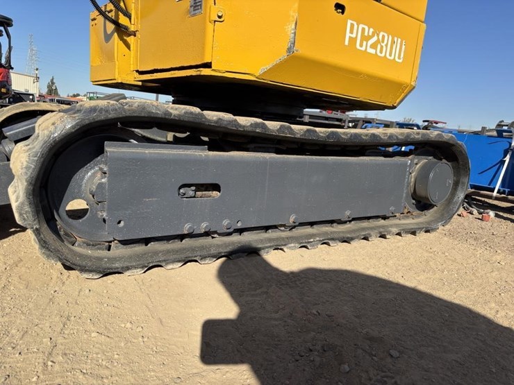 komatsu-pc28uu-image-18