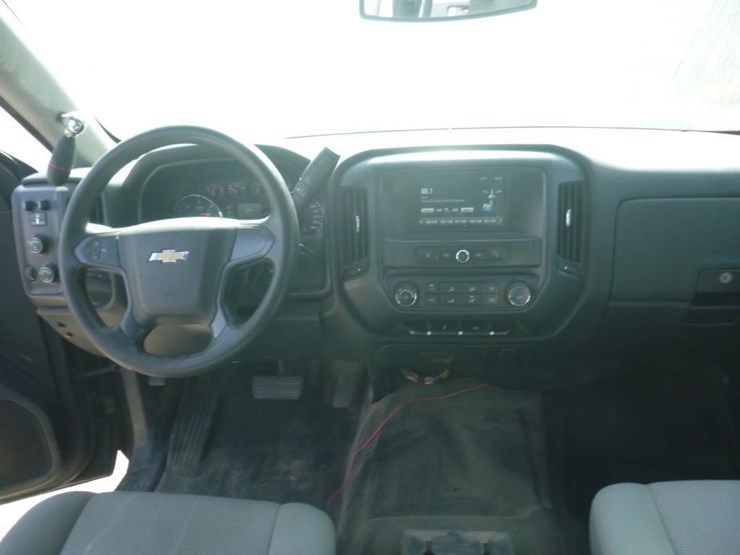 2017-chevrolet-1500-image-10