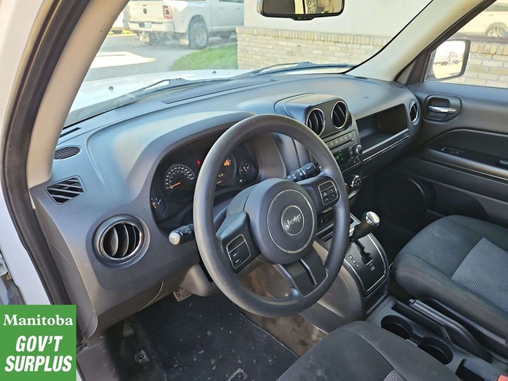 2014-jeep-patriot-image-18