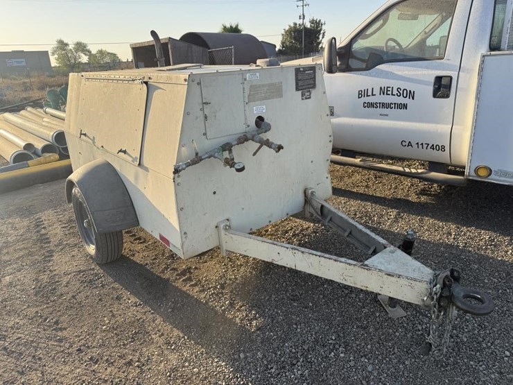 1995-leroi-q185dj-e-towable-air-compressor-image-2