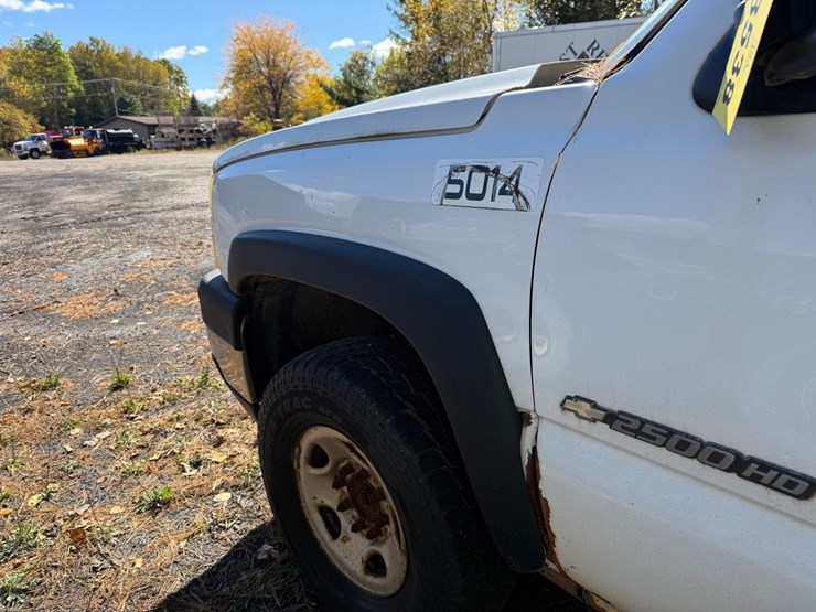 2006-chevrolet-2500-image-25