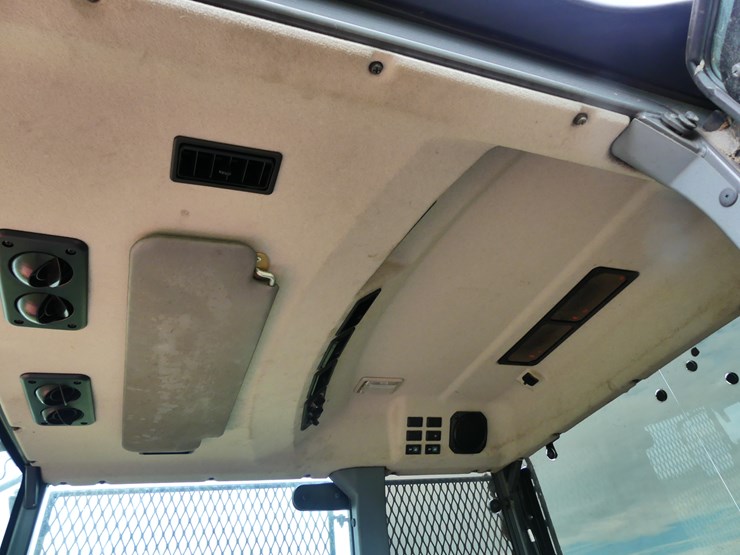 kubota-m6s-111-image-15