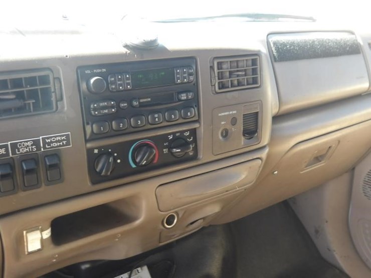 2004-ford-f450-image-25