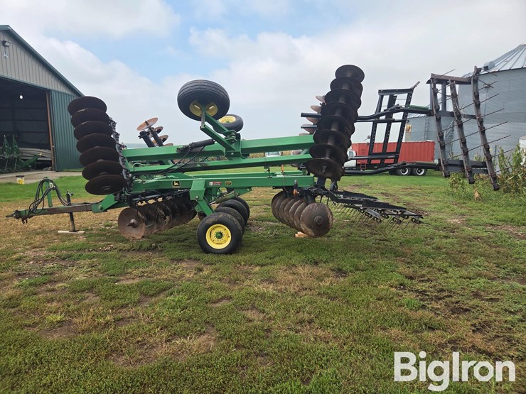 john-deere-630-image-8